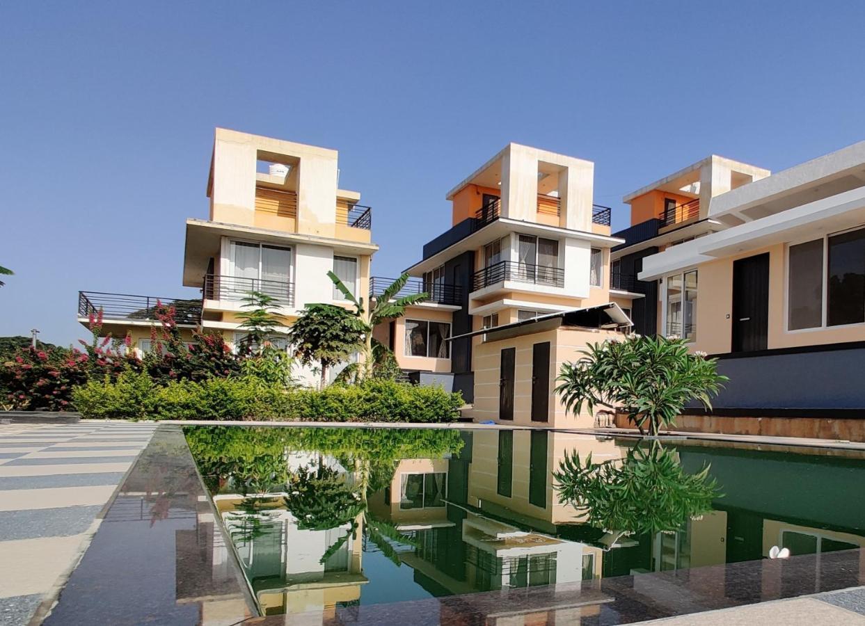 Royal Meadows - Igatpuri Bungalow C Exterior photo